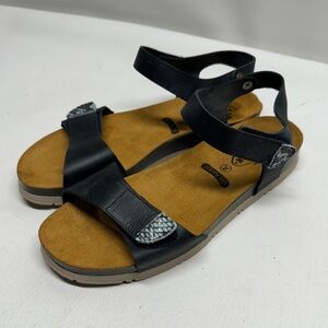 PLAKTON LEATHER GEL TOUCH SANDALS SIZE 39 US 8/8.5